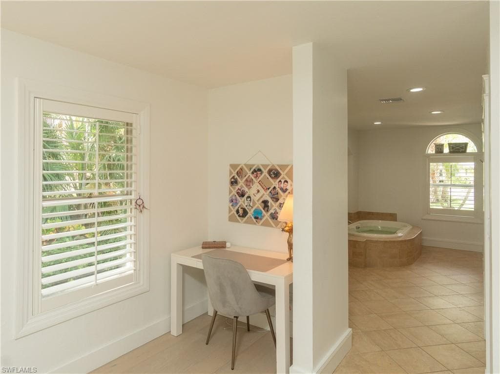 3726 Royalfern Ct, Bonita Springs, FL 34134-25