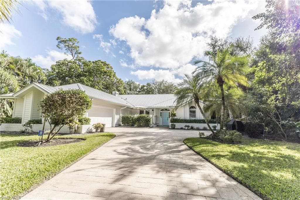 3726 Royalfern Ct, Bonita Springs, FL 34134-4