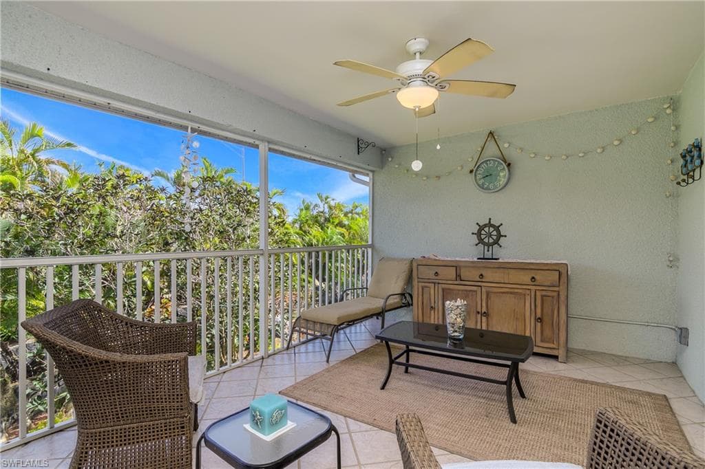 2375 Hidden Lake Dr 4404, Naples, FL 34112-8