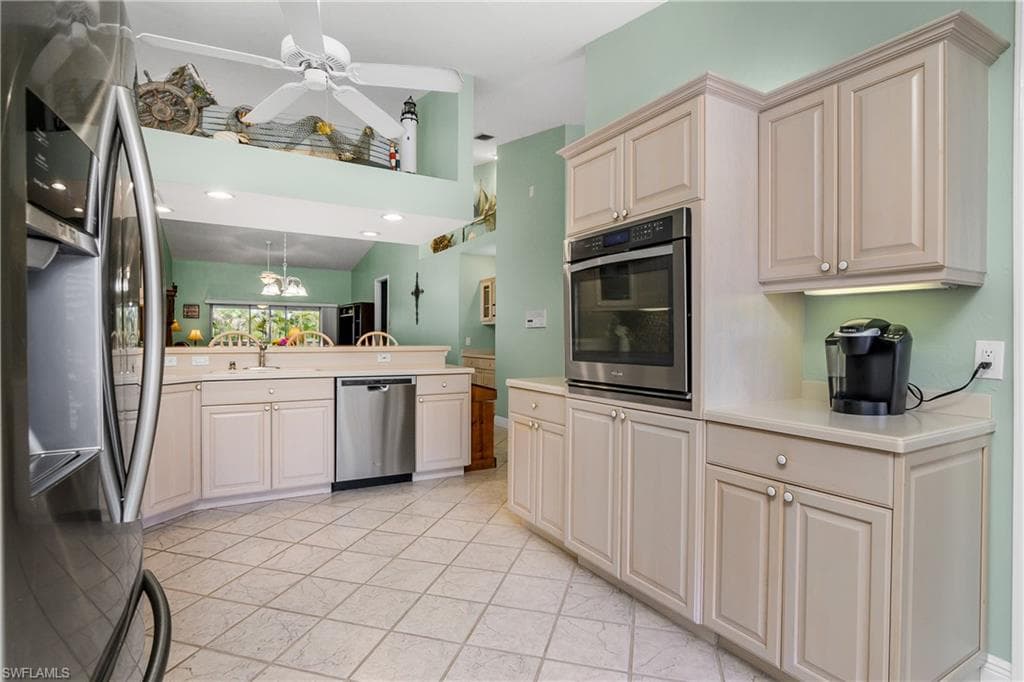 2375 Hidden Lake Dr 4404, Naples, FL 34112-2
