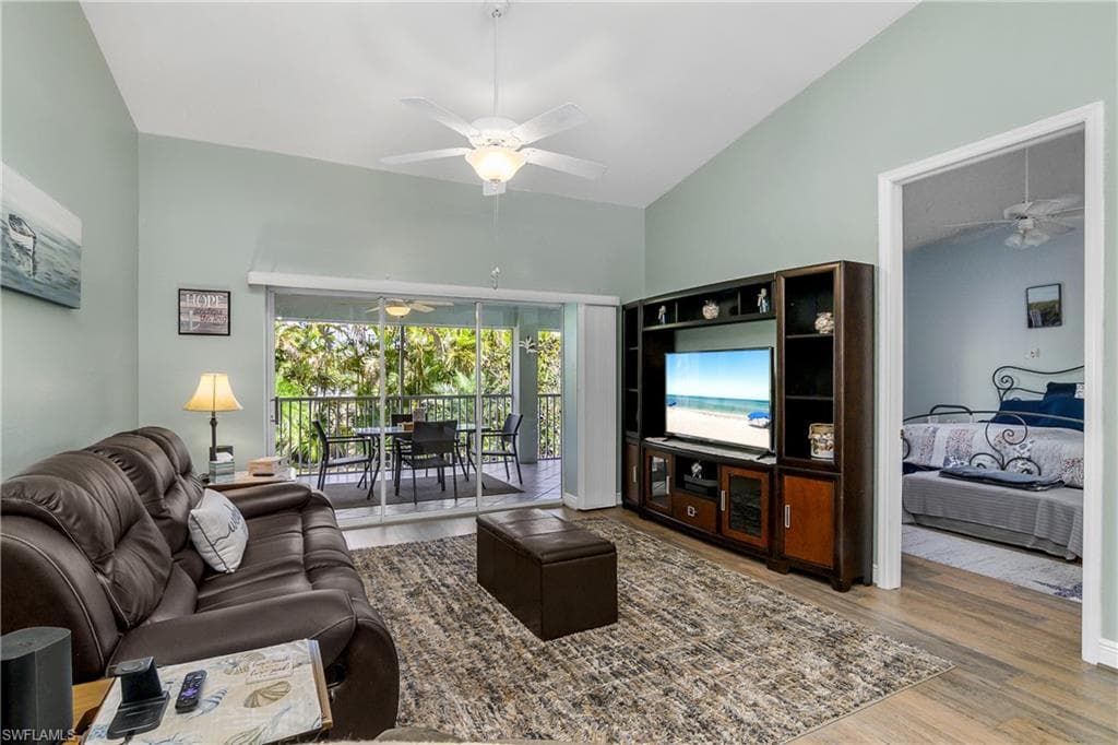 2375 Hidden Lake Dr 4404, Naples, FL 34112-6
