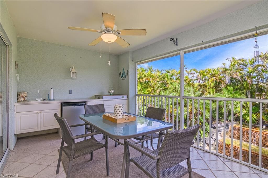 2375 Hidden Lake Dr 4404, Naples, FL 34112-7