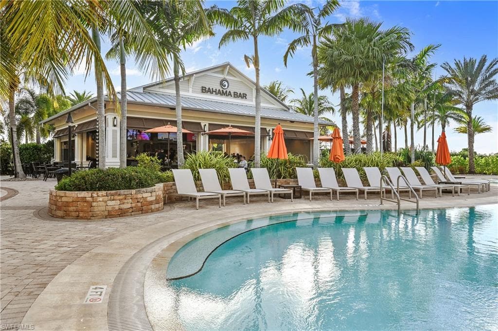 9650 Montelanico Loop 203, Naples, FL 34119-28