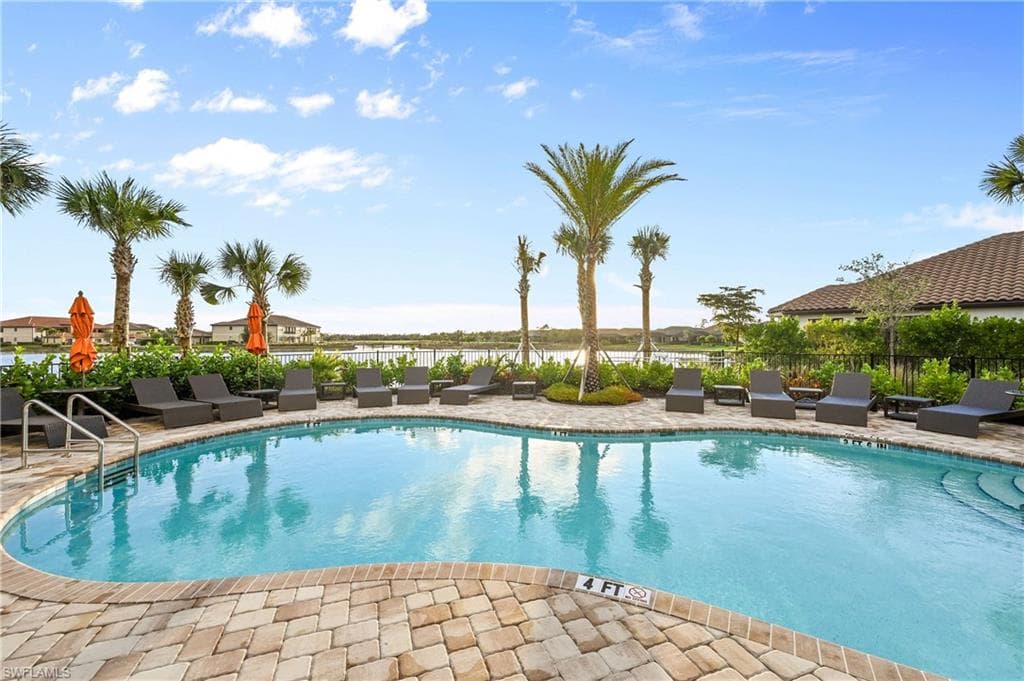9650 Montelanico Loop 203, Naples, FL 34119-31