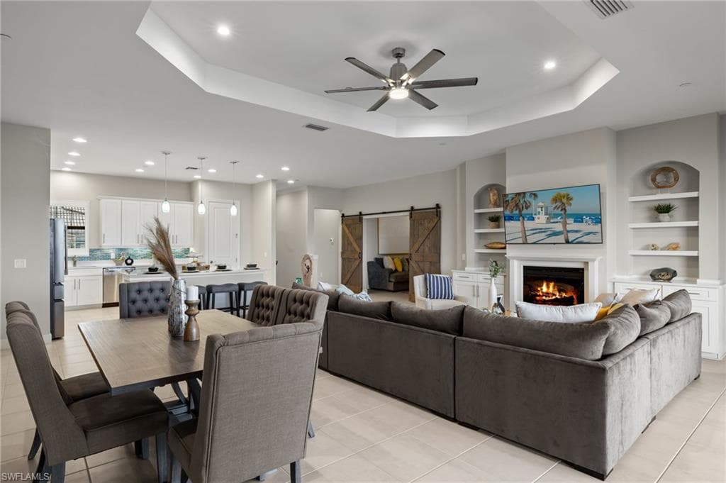 9650 Montelanico Loop 203, Naples, FL 34119-7