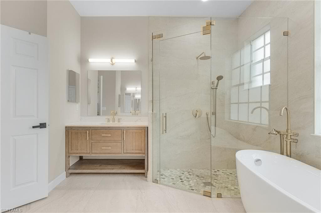 3423 Allegheny Ct, Naples, FL 34120-15