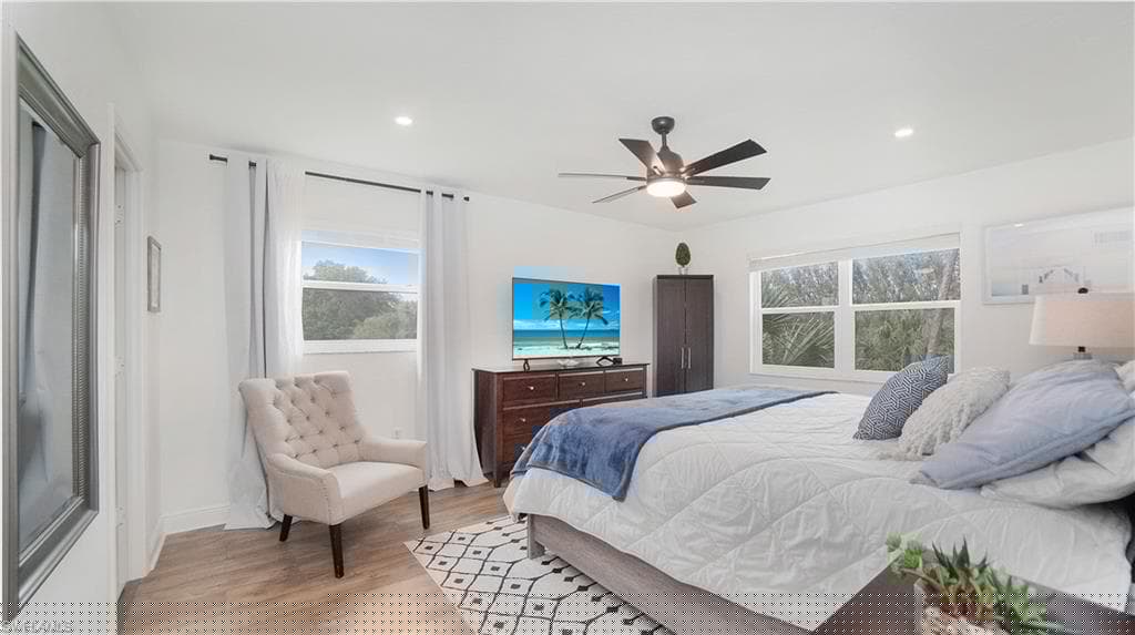 501 Forest Lakes Blvd 1-301, Naples, FL 34105-17