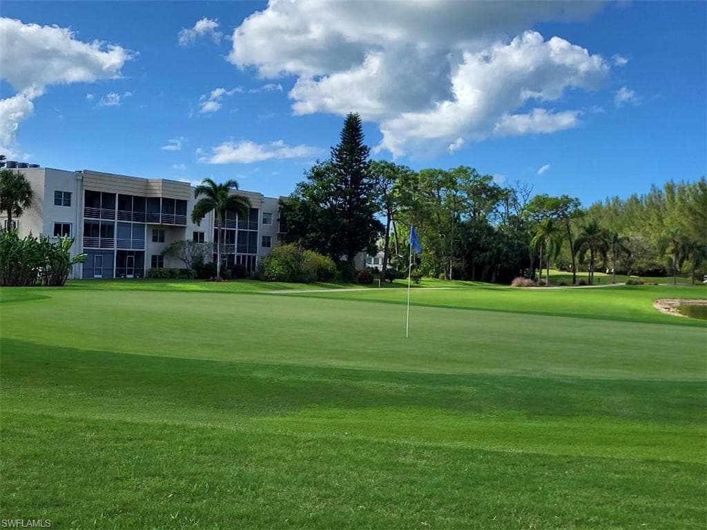 501 Forest Lakes Blvd 1-301, Naples, FL 34105-3