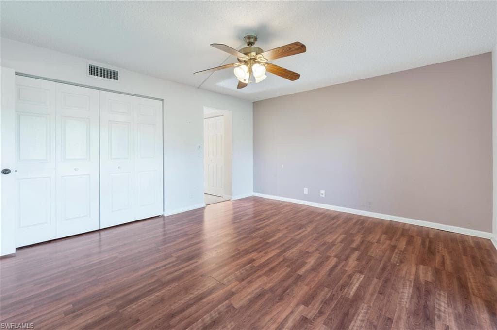 355 Palm Dr 1, Naples, FL 34112-9
