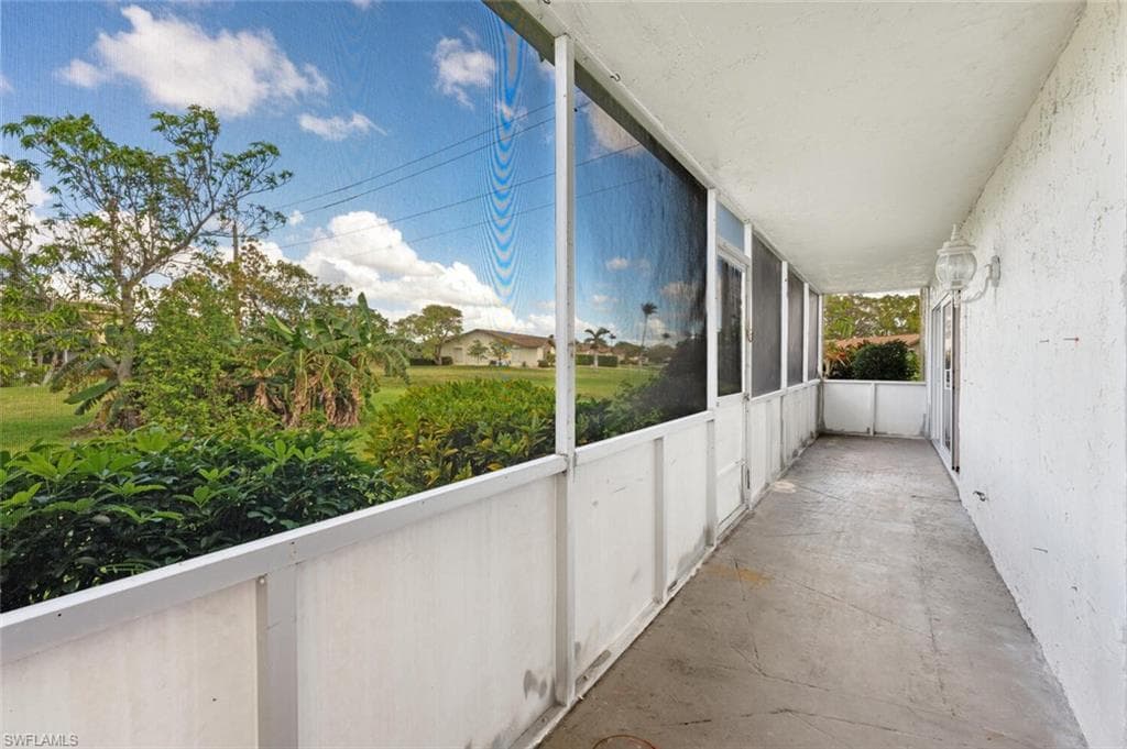 355 Palm Dr 1, Naples, FL 34112-15