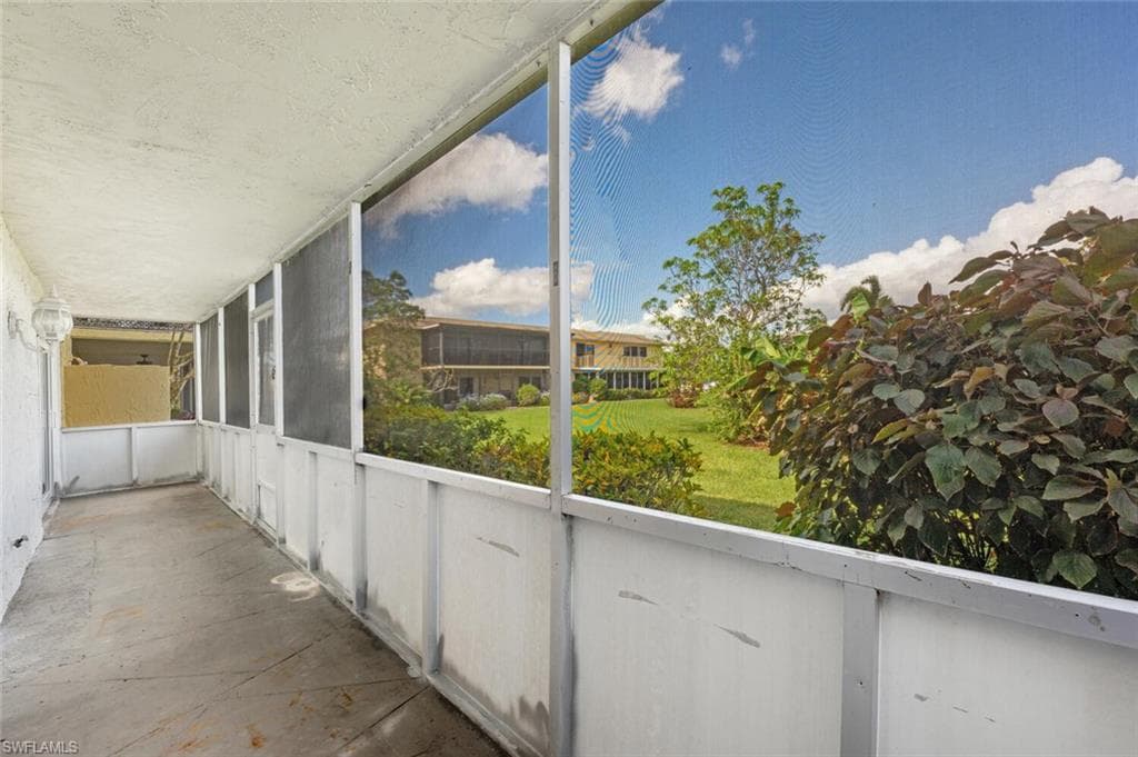 355 Palm Dr 1, Naples, FL 34112-16