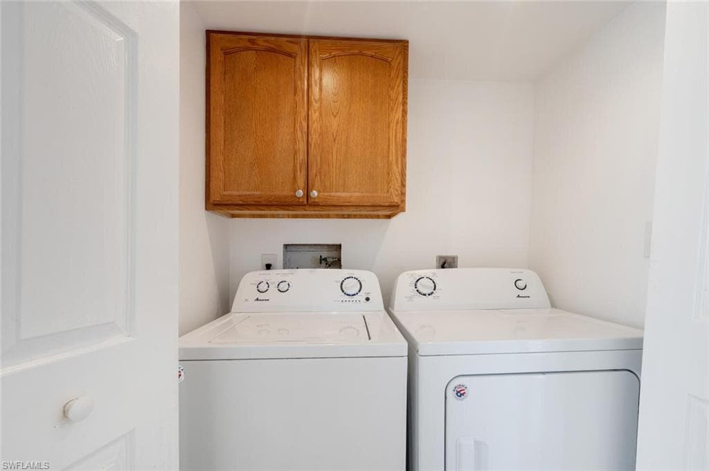 355 Palm Dr 1, Naples, FL 34112-17
