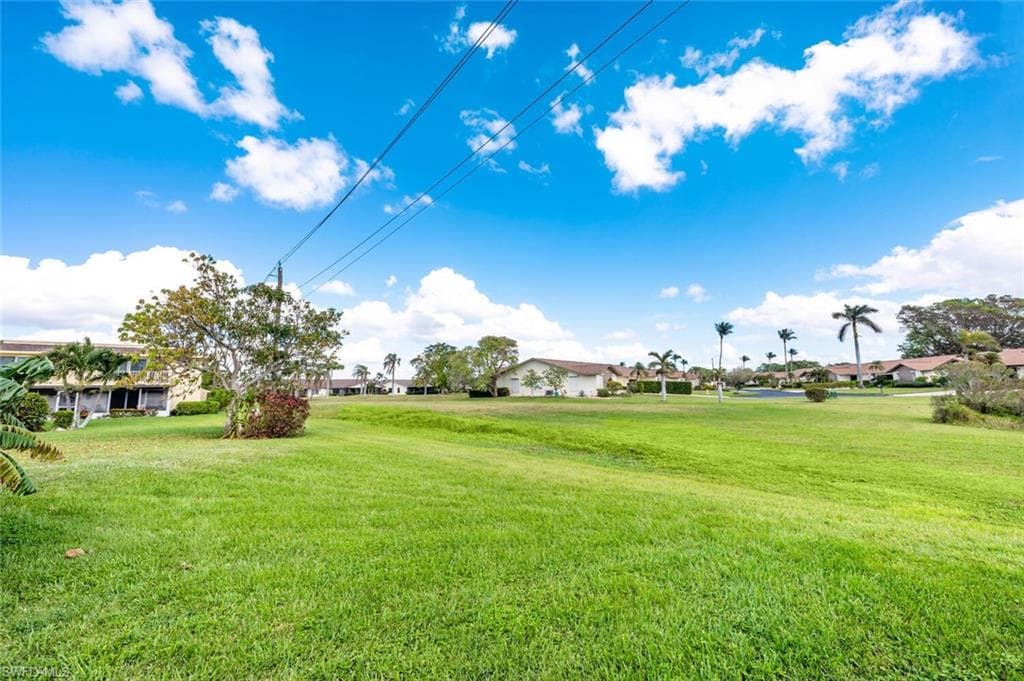 355 Palm Dr 1, Naples, FL 34112-19