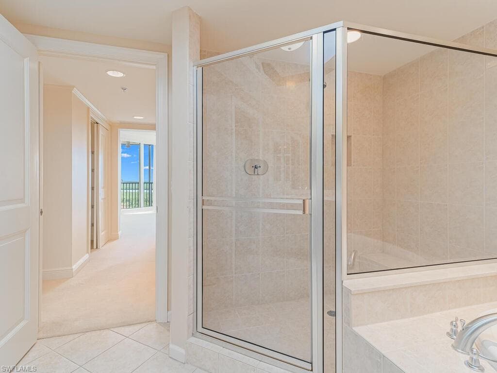 1060 Borghese Ln 802, Naples, FL 34114-21