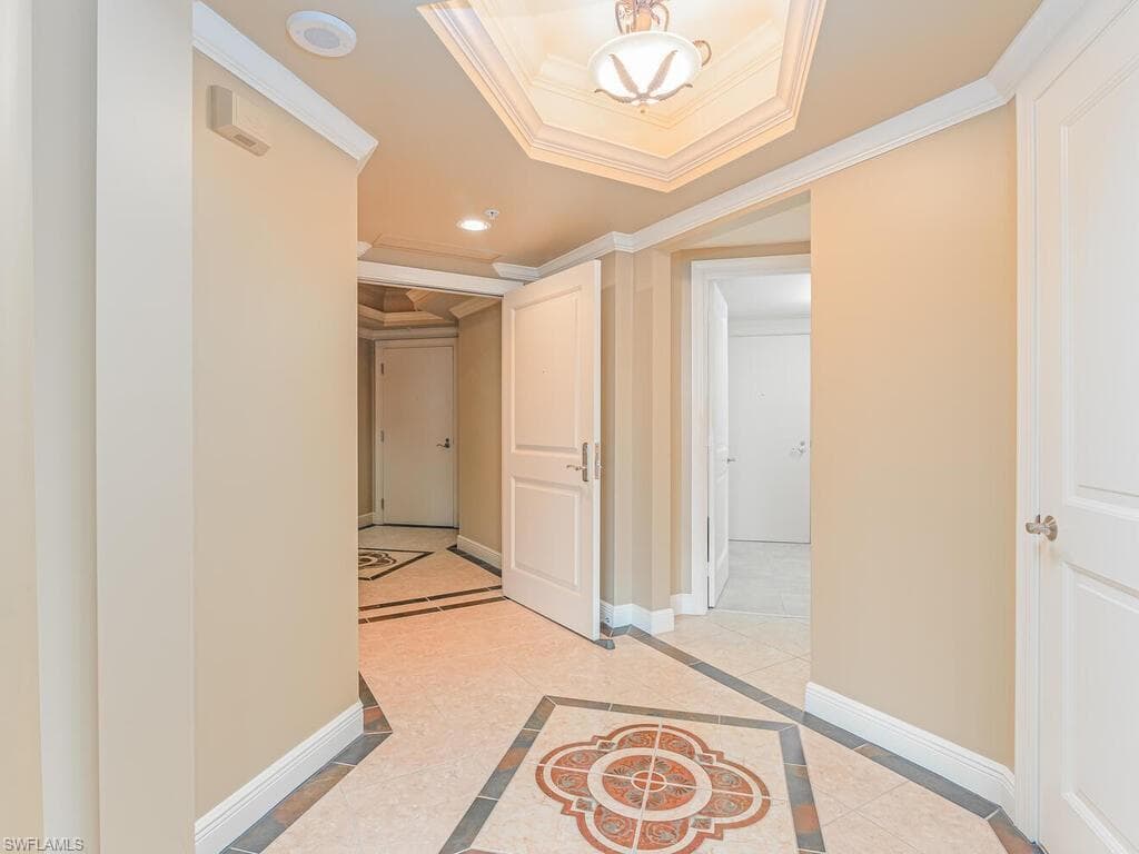 1060 Borghese Ln 802, Naples, FL 34114-3