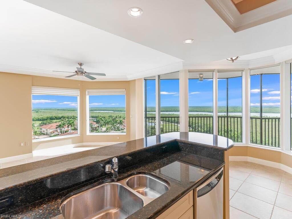 1060 Borghese Ln 802, Naples, FL 34114-4