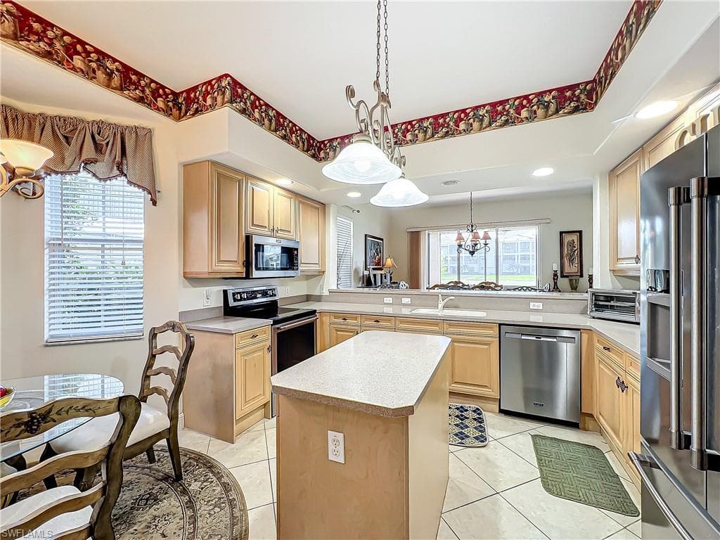 722 Regency Reserve Cir 3001, Naples, FL 34119-11