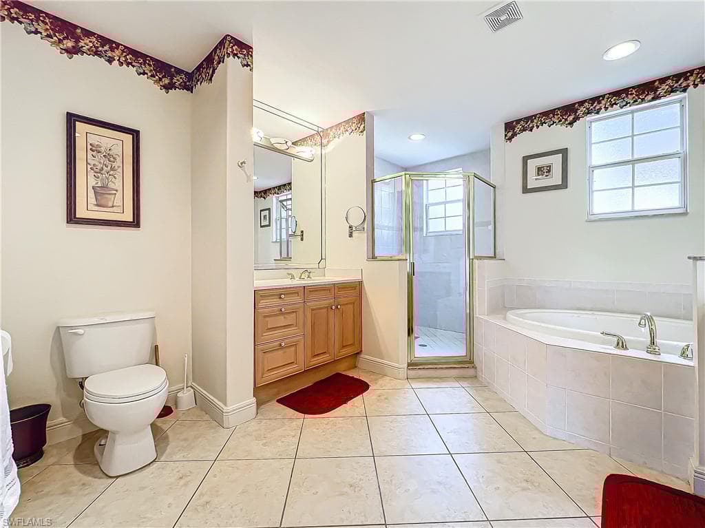 722 Regency Reserve Cir 3001, Naples, FL 34119-31