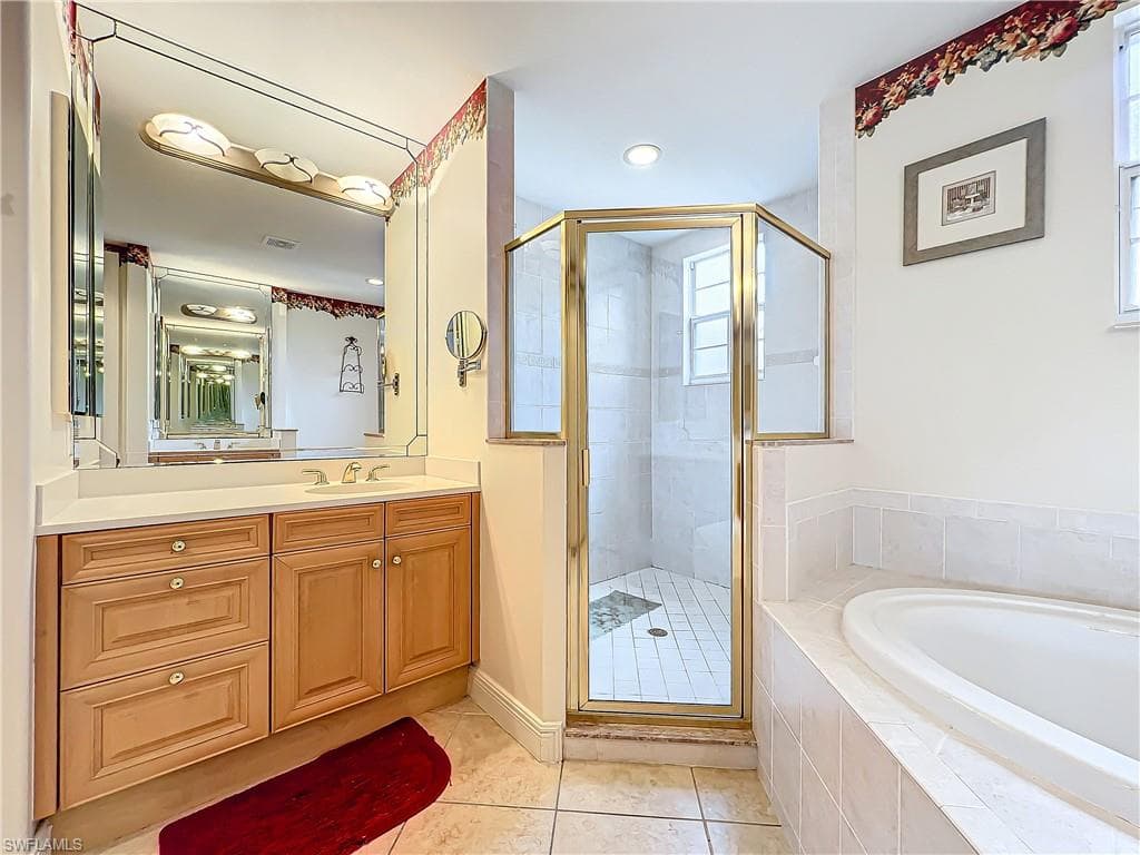 722 Regency Reserve Cir 3001, Naples, FL 34119-32