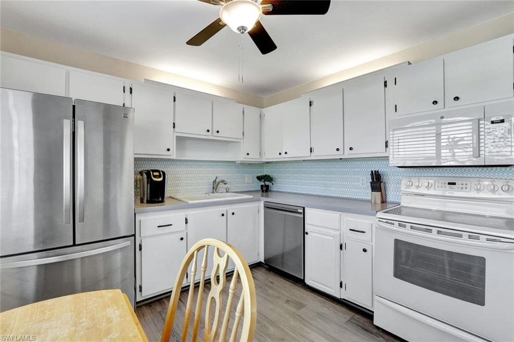 720 Teryl Rd 2082, Naples, FL 34112-9