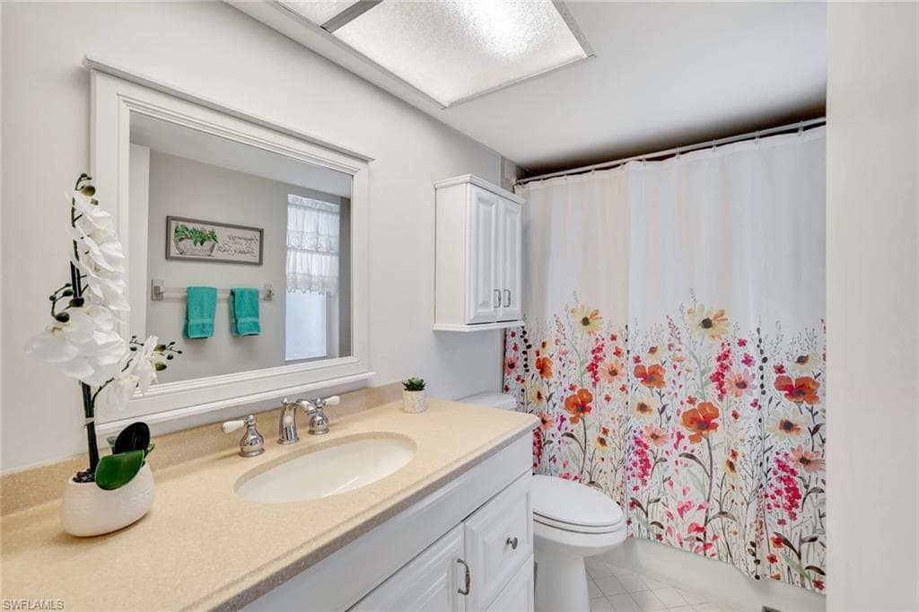 720 Teryl Rd 2082, Naples, FL 34112-15
