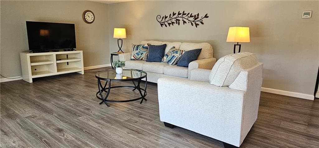 720 Teryl Rd 2082, Naples, FL 34112-4