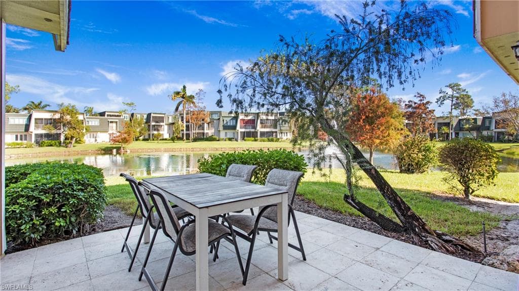 425 Meadowlark Ln 425a, Naples, FL 34105-10