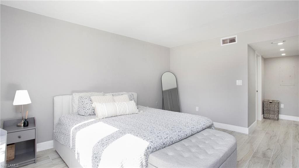 425 Meadowlark Ln 425a, Naples, FL 34105-21