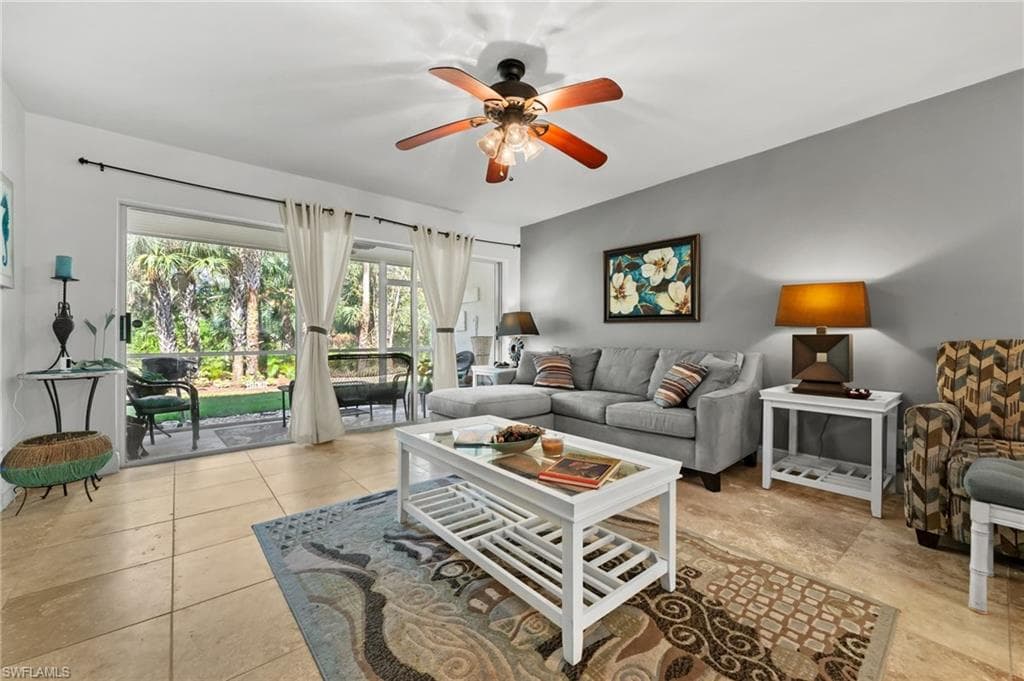 620 Luisa Ct 803-1, Naples, FL 34104-11