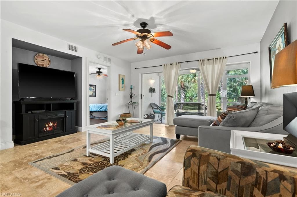 620 Luisa Ct 803-1, Naples, FL 34104-12