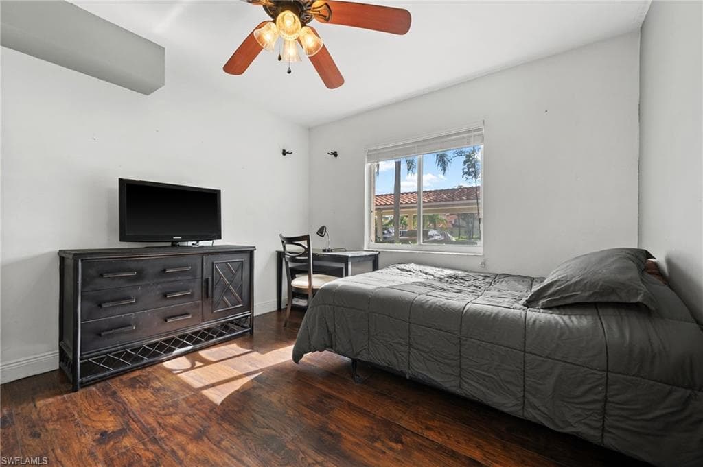 620 Luisa Ct 803-1, Naples, FL 34104-16