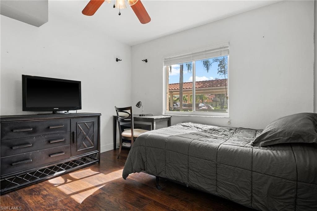 620 Luisa Ct 803-1, Naples, FL 34104-18