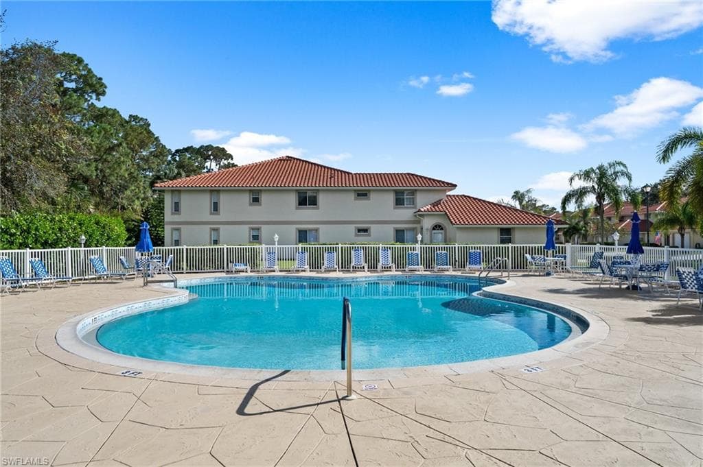 620 Luisa Ct 803-1, Naples, FL 34104-31