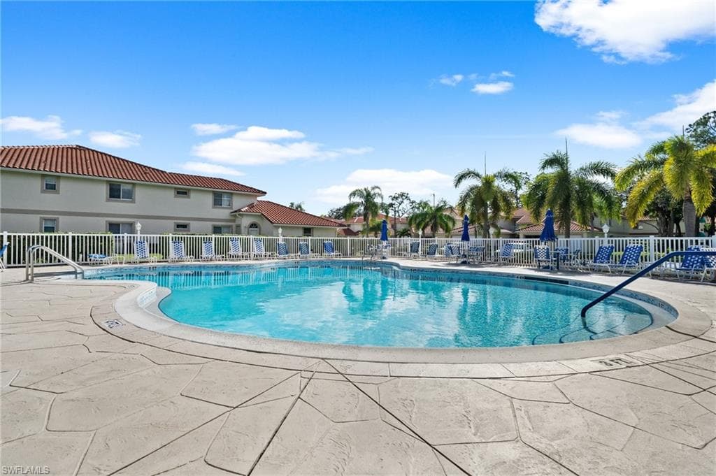 620 Luisa Ct 803-1, Naples, FL 34104-32