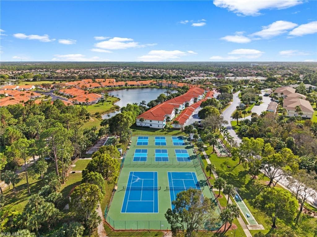 620 Luisa Ct 803-1, Naples, FL 34104-34