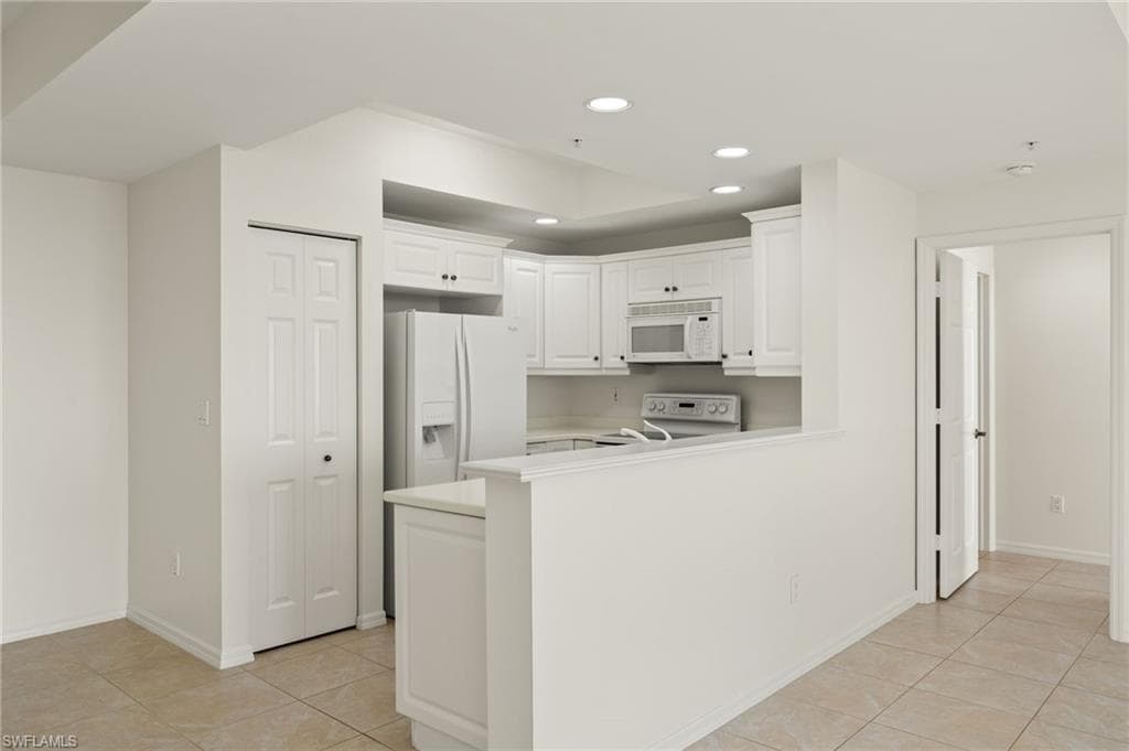 1001 Arbor Lake Dr 1003, Naples, FL 34110-11