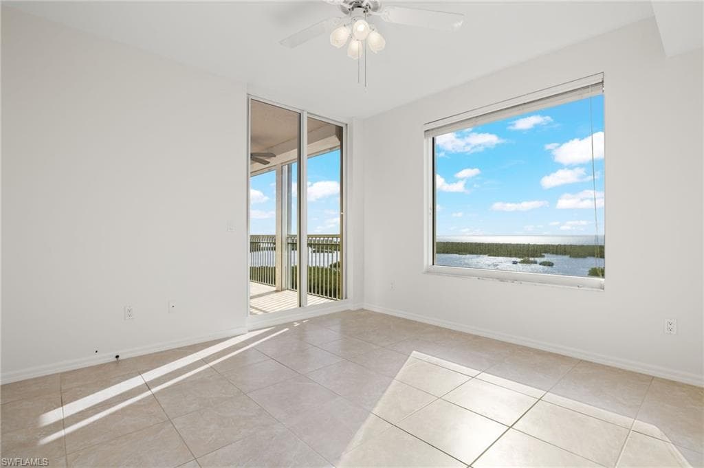 1001 Arbor Lake Dr 1003, Naples, FL 34110-25