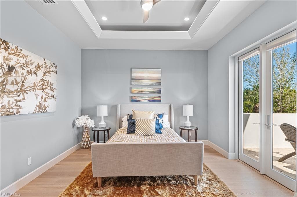 875 Wedge Dr, Naples, FL 34103-14