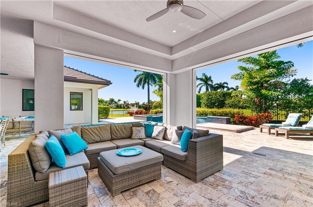875 Wedge Dr, Naples, FL 34103-22