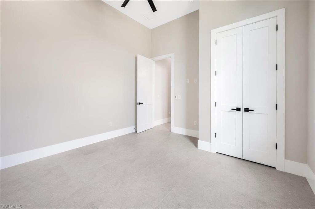 522 98th Ave N, Naples, FL 34108-27