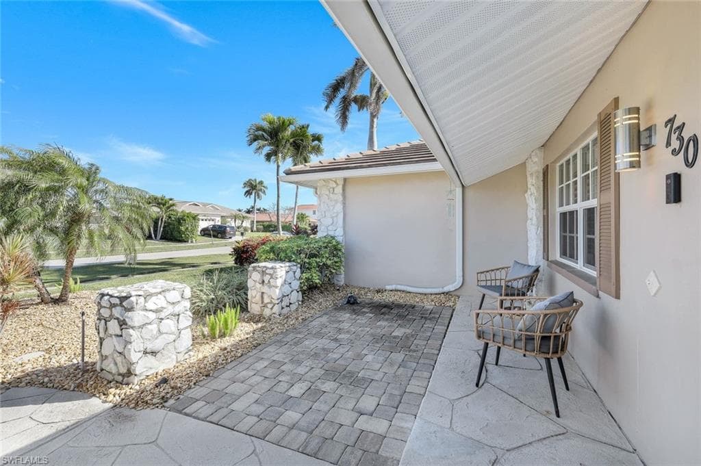 730 Amber Dr, Marco Island, FL 34145-28