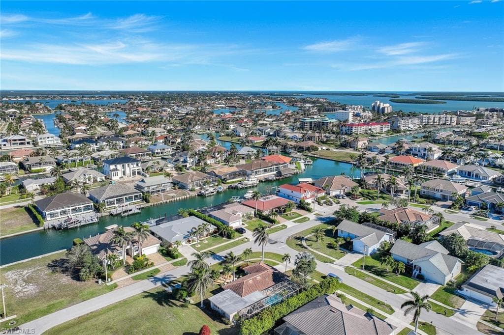 730 Amber Dr, Marco Island, FL 34145-31