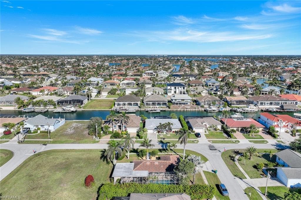 730 Amber Dr, Marco Island, FL 34145-35