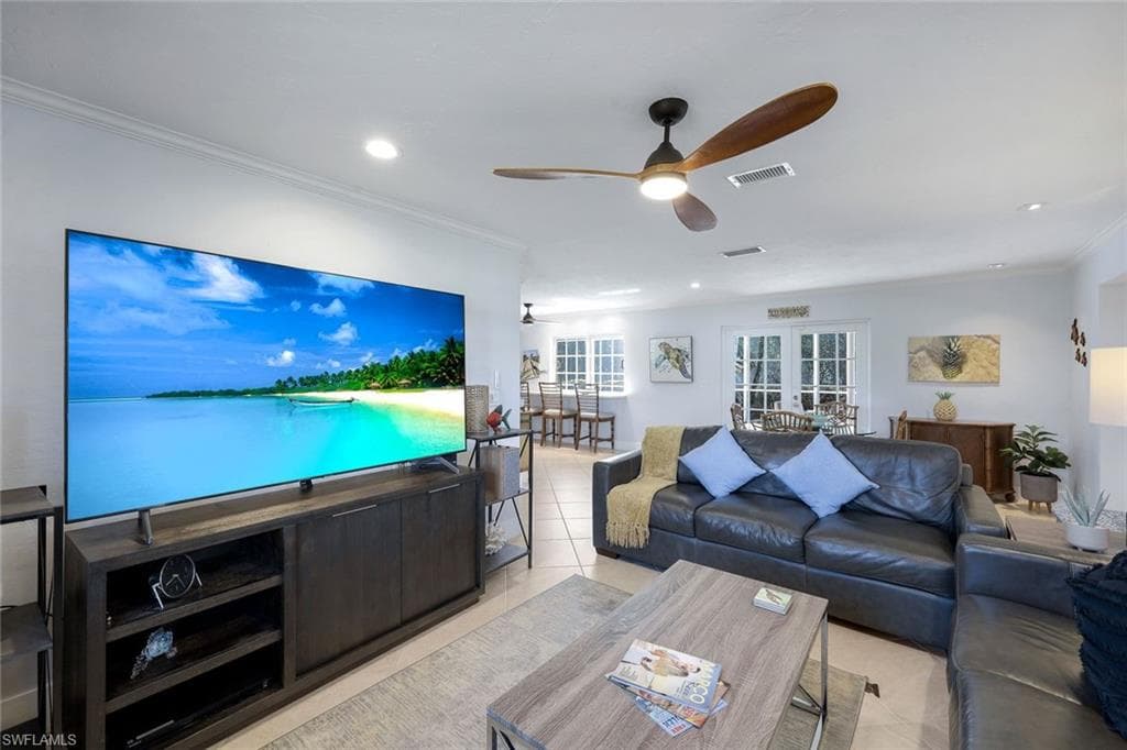 730 Amber Dr, Marco Island, FL 34145-4