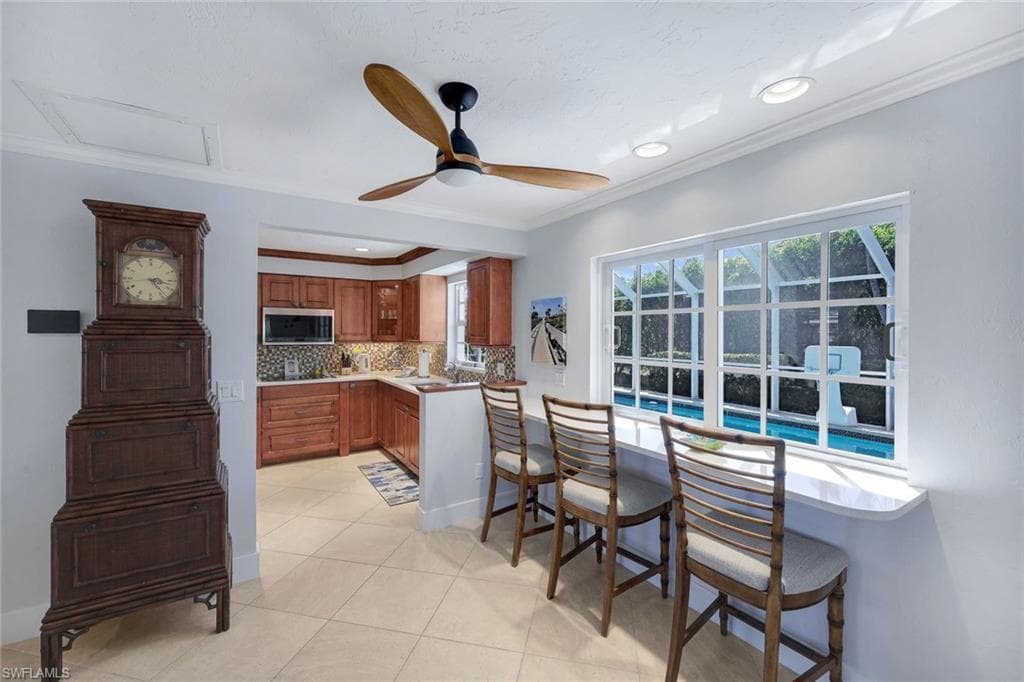 730 Amber Dr, Marco Island, FL 34145-5