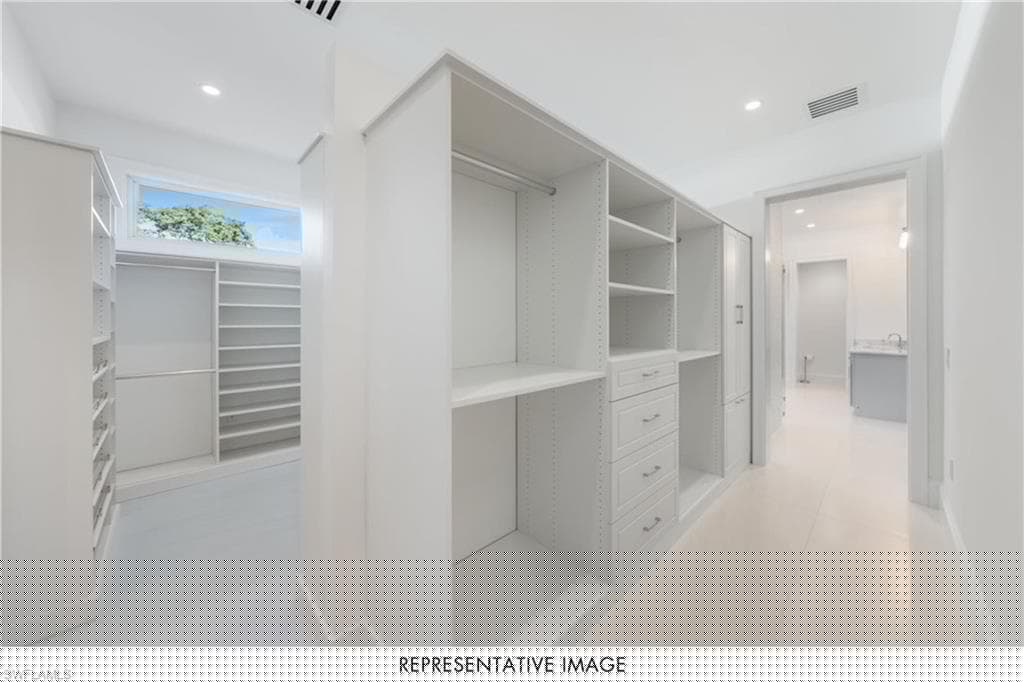 1105 Hollygate Ln, Naples, FL 34103-12
