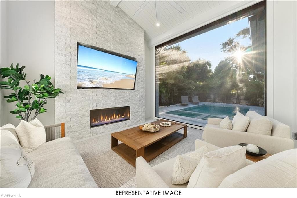 1105 Hollygate Ln, Naples, FL 34103-22