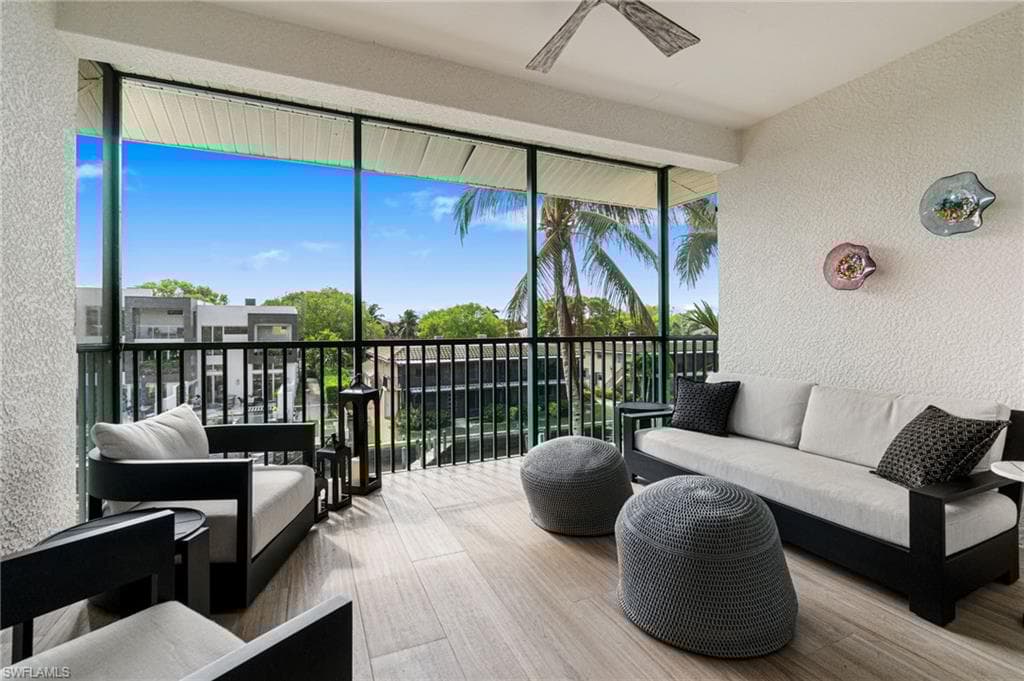 1540 Blue Point Ave 201, Naples, FL 34102-39
