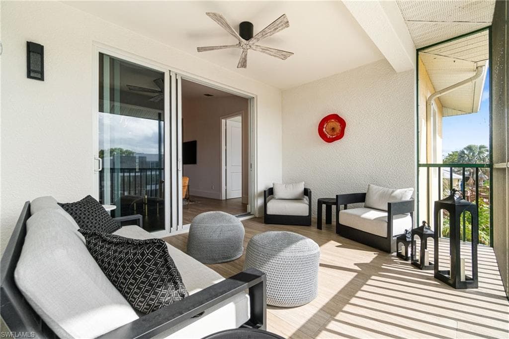 1540 Blue Point Ave 201, Naples, FL 34102-41