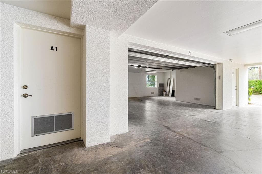 1540 Blue Point Ave 201, Naples, FL 34102-45